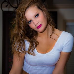 Meet your Posher, Avery